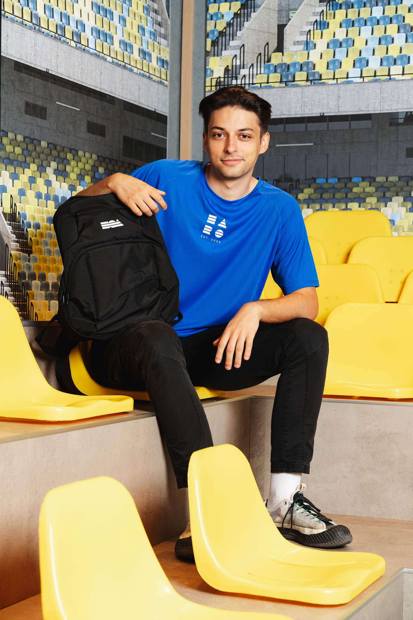 Universal laptop backpack