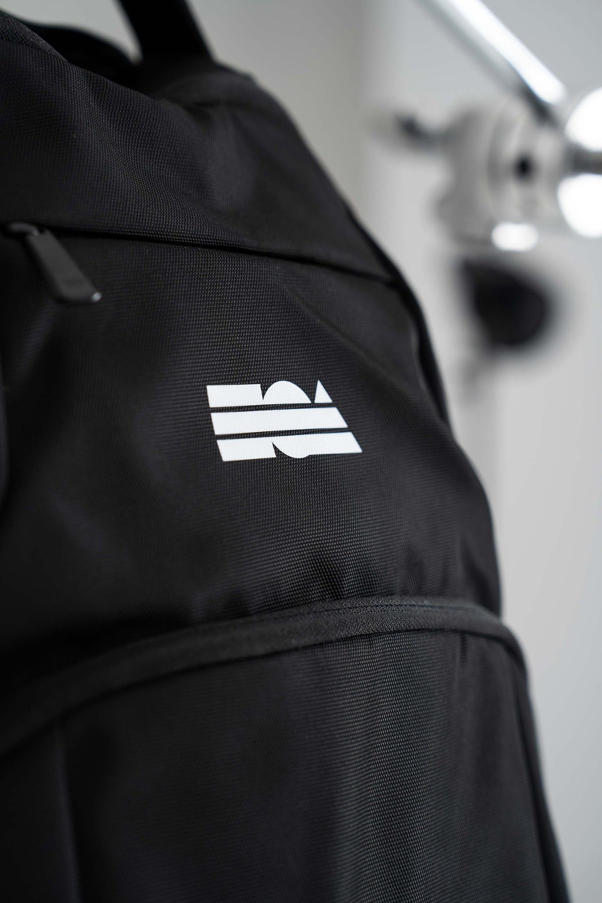 Universal laptop backpack